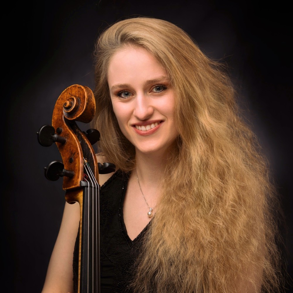 Alexandra Kahrer : Violoncello